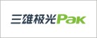 三雄極光